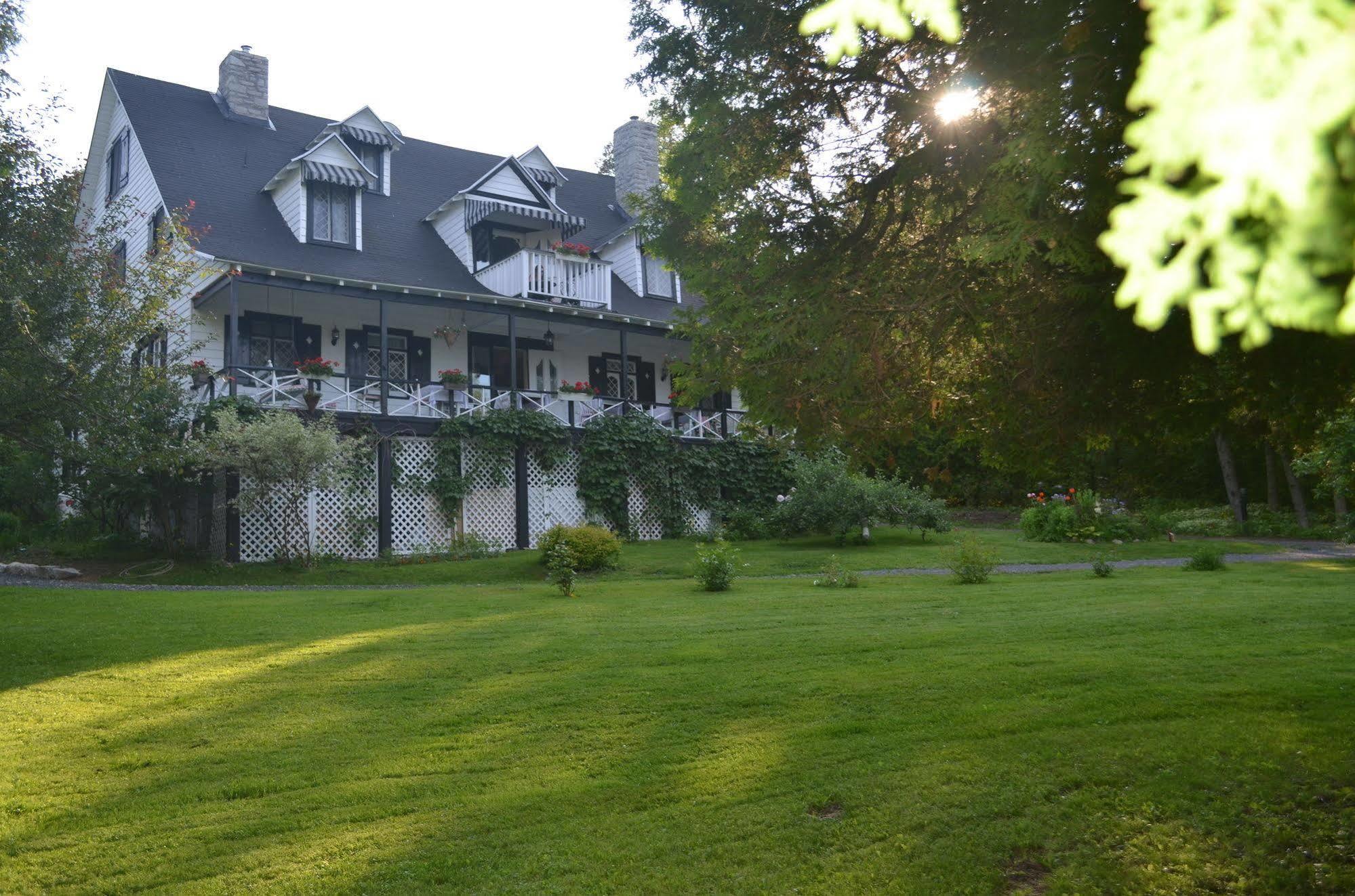 Auberge La Chatelaine La Malbaie Exteriör bild